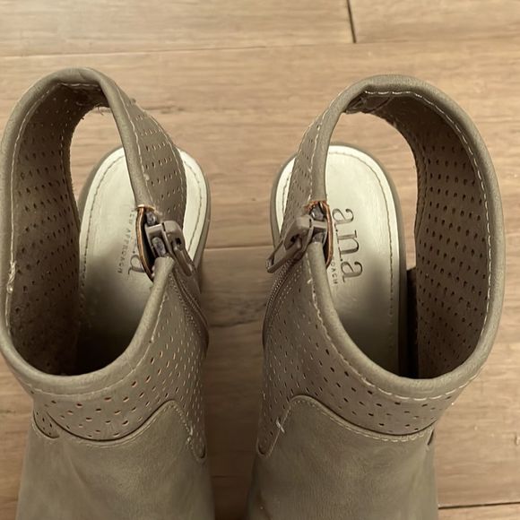 a.n.a. Memory Foam Zip Peep Toe Block Heel Booties - Picture 11 of 13